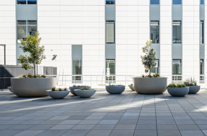 Quatro Design Products - GRC Pots Planters Street Furniture